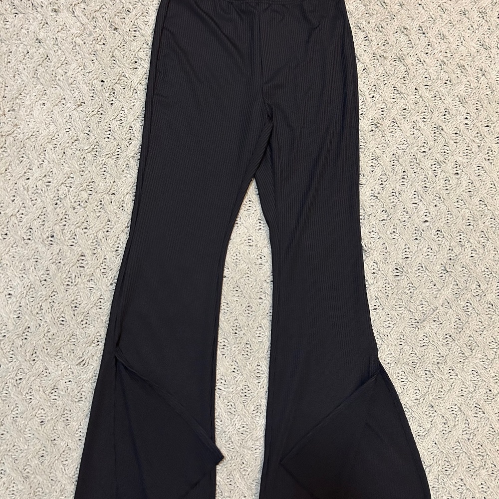 Woman Petite bell bottom pants